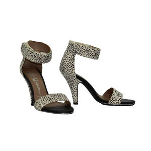 A8 Auth JEFFREY CAMPBELL Charvet Calf Hair Animal Print Ankle Strap Shoes Sz 6.5